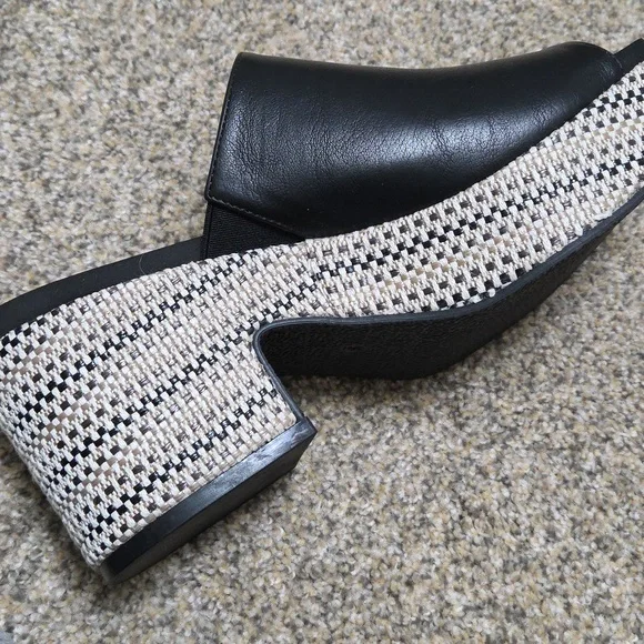 Corkys Wedge, Size 9 - Picture 9 of 11